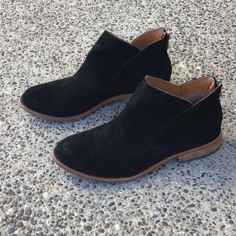 KORK-EASE| Ryder Black Suede Ankle Bootie Size 8 EUC